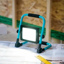 LED-Außenstrahler Avelar, schwarz/türkis Breite 31 cm Metall