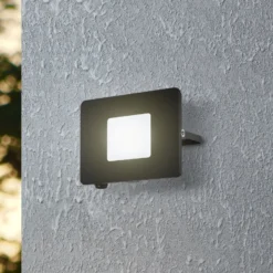 LED-Außenstrahler Faedo 3 in Schwarz, 30W