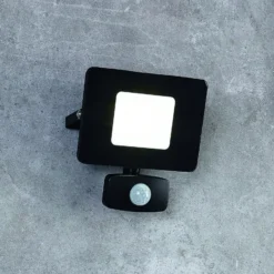 LED-Außenstrahler Faedo 3 mit Sensor, schwarz, 20W