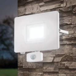 LED-Außenstrahler Faedo 3 mit Sensor, weiß, 50W