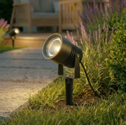 LED-Außenstrahler Irina, Erdspieß, Stecker, grau, Metall