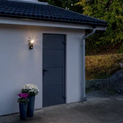 LED-Außenstrahler Prato Batteriebetrieb 10cm breit