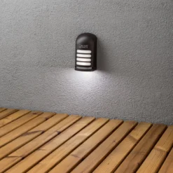 LED-Außen-Wandaufbauleuchte Prato mit BW