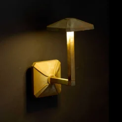 LED-Außenwandleuchte Aura Frame, Höhe 24 cm, messing antik