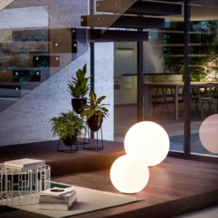 LED-Bodenleuchte Oh!, Ø 28 cm, E27, Polycarbonat, weiß