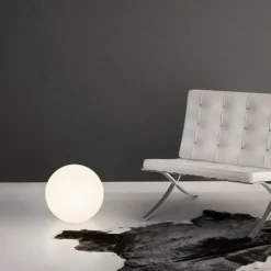 LED-Bodenleuchte Oh!, Ø 55 cm, E27, Polycarbonat, weiß