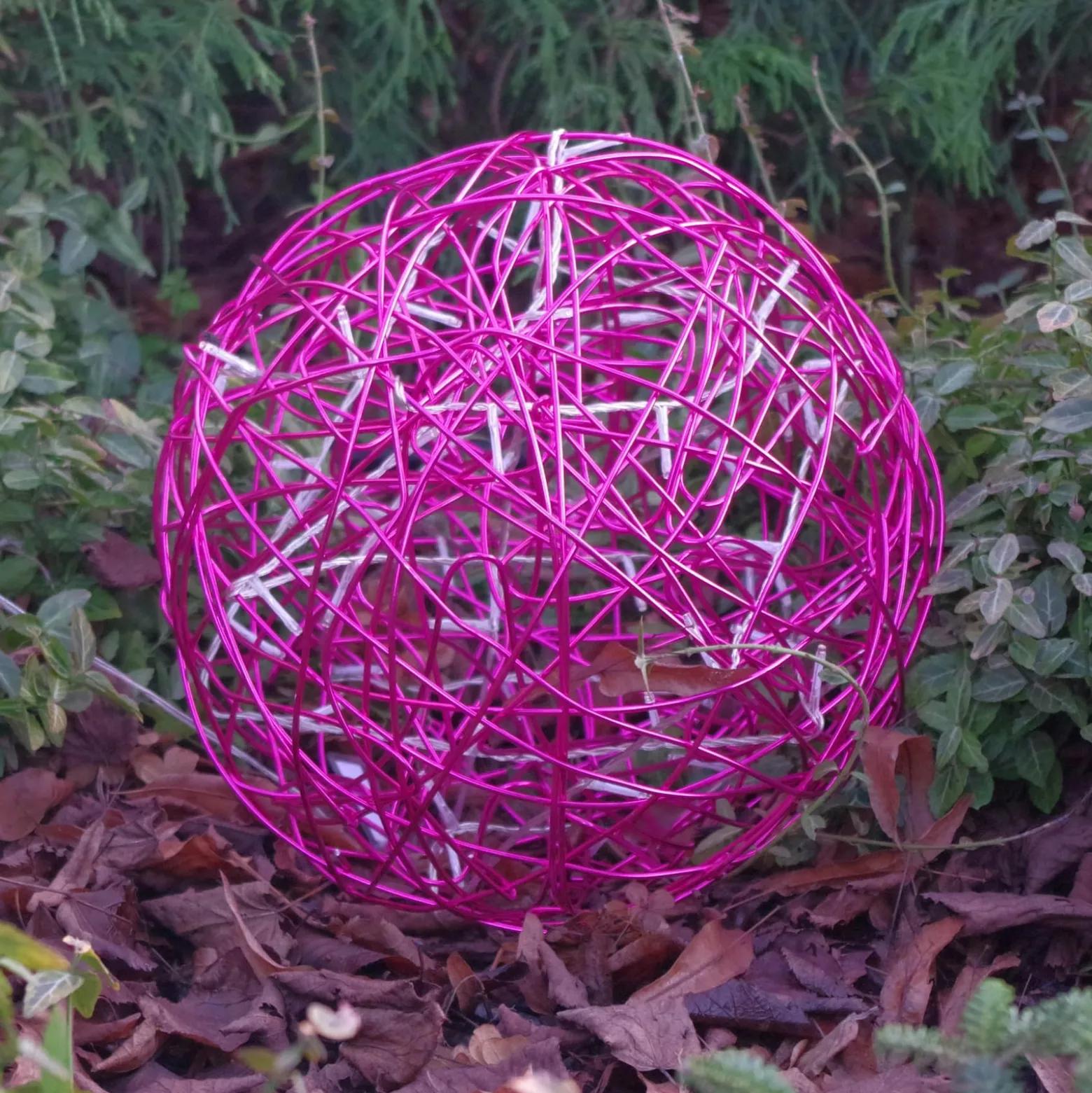 LED-3D-Design-Kugel Galax Fun, Ø 30 cm, fuchsia