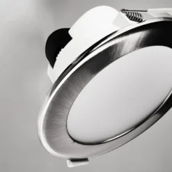 LED-Deckeneinbauleuchte Acrux, Ø 11 cm, silber matt, CCT