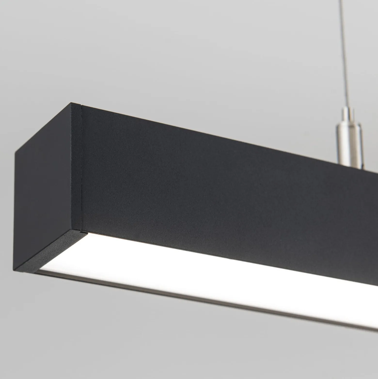 LED-Deckenleuchte Bounce, schwarz, Länge 113 cm, CCT, Alu