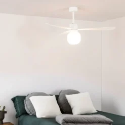 LED-Deckenventilator Amelia Ball L, weiß, DC, leise, 132 cm
