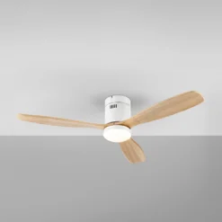 LED-Deckenventilator Siroco, weiß/holz hell Ø 132 cm, leise