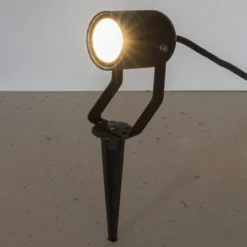 LED-Erdspießstrahler Pasas schwenkbar