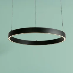 LED-Hängelampe Layla, schwarz, Ø 64 cm CCT, höhenverstellbar