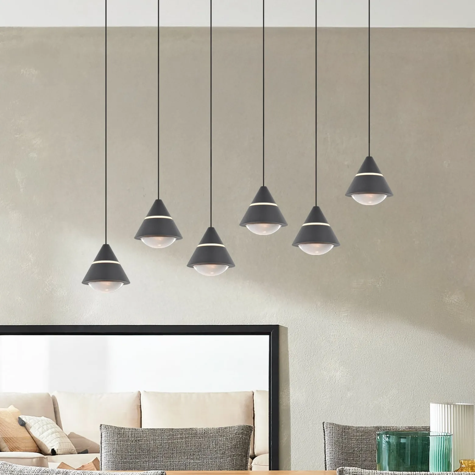 LED-Hängelampe Romeo, Länge 75 cm, schwarz, Metall, 6-flg.
