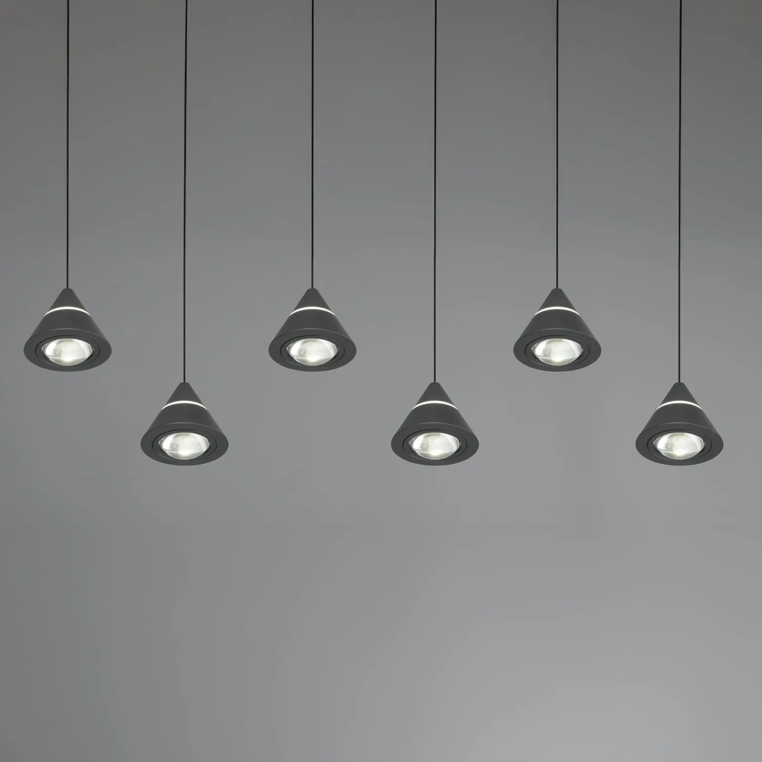 LED-Hängelampe Romeo, Länge 75 cm, schwarz, Metall, 6-flg.