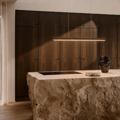 LED-Hängeleuchte Akeno, Holz, Metall, dimmbar, 3.000 K
