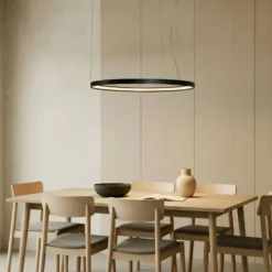 LED-Hängeleuchte Rio 110 waagerecht 3.000K schwarz