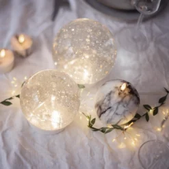 LED-Lichterkette Dew Drop Flower, silber, 140 cm, Batterie