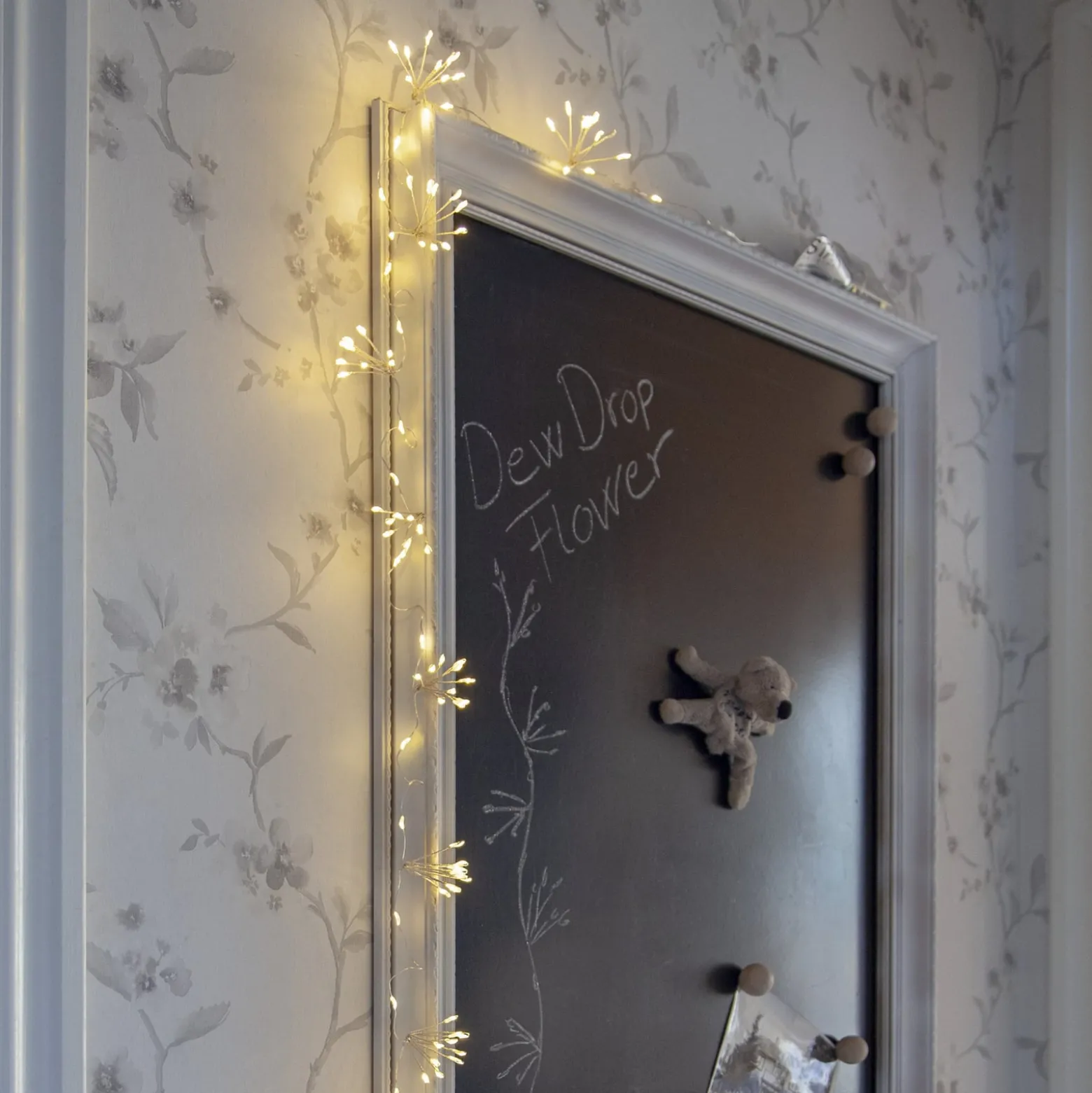 LED-Lichterkette Dew Drop Flower, silber, 140 cm, Batterie