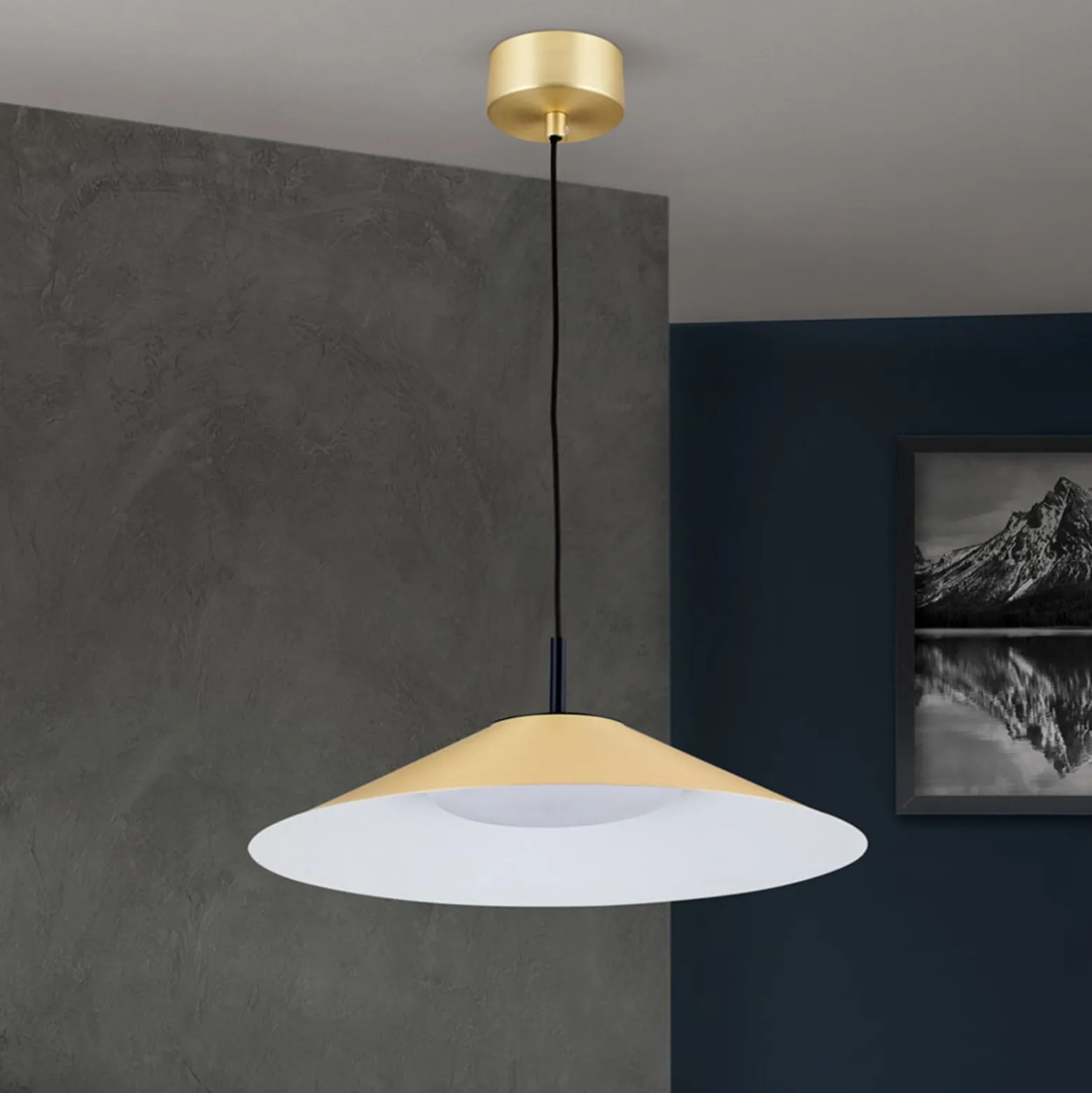 LED-Pendelleuchte Gourmet, Schirm messing-matt