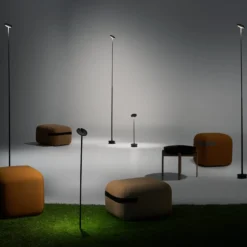 LEDS-C4 Invisible LED-Pollerleuchte mit Erdspieß