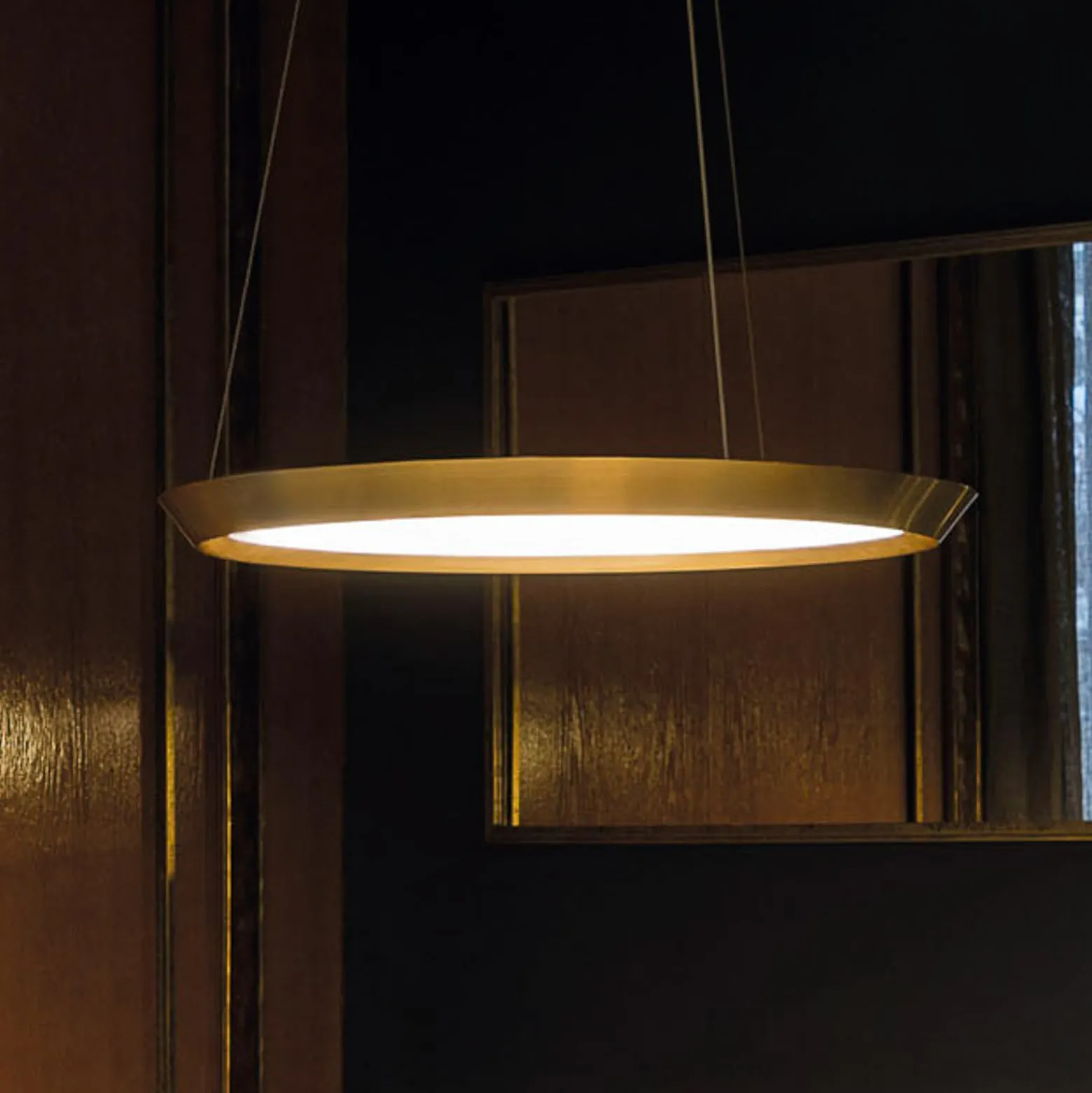 LEDS-C4 Saturn LED-Hängelampe messing satin Ø 60cm