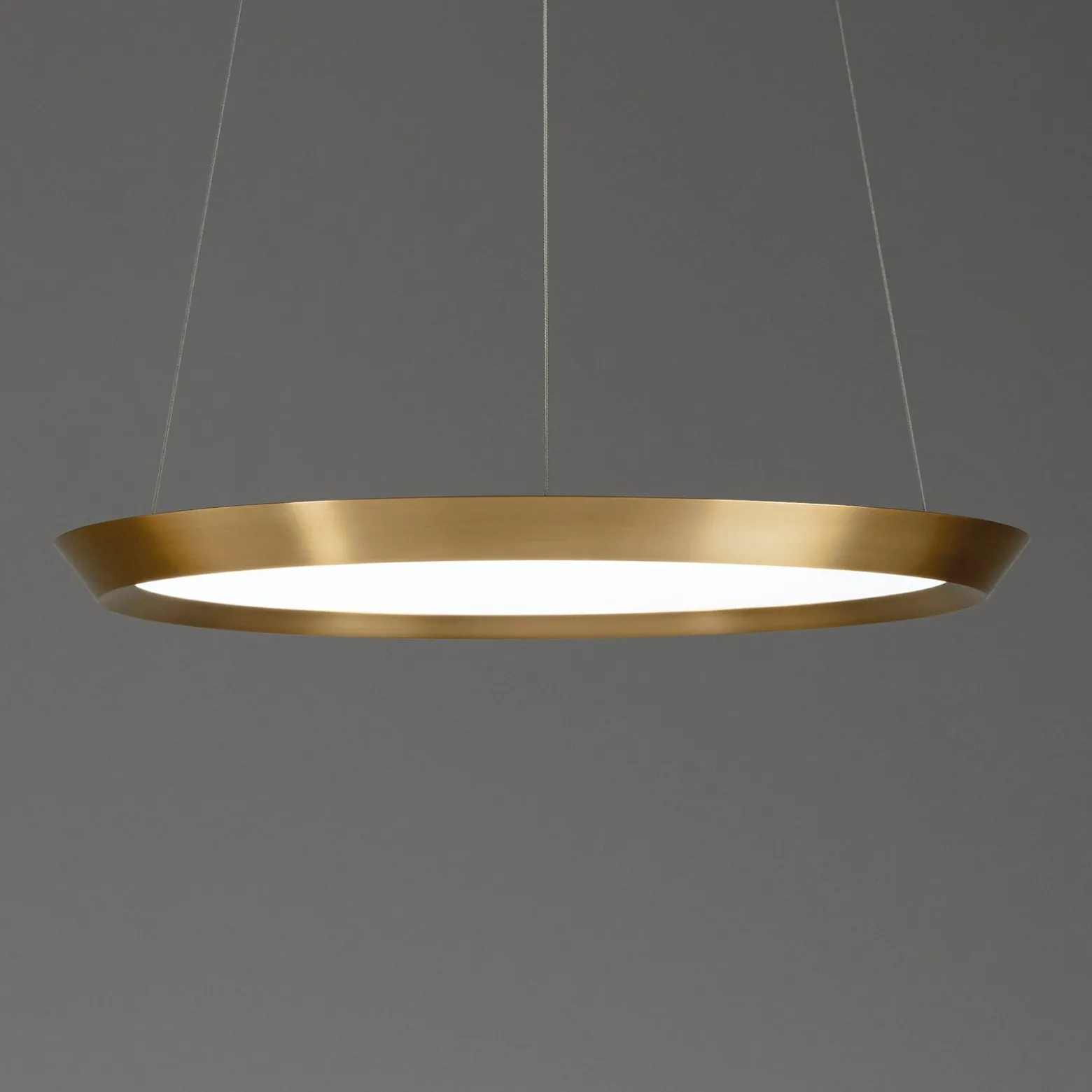 LEDS-C4 Saturn LED-Hängelampe messing satin Ø 60cm