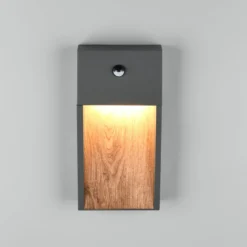 LED-Sensor-Außenwandlampe SALMON, Holzoptik, Höhe 33 cm IP44