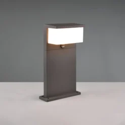 LED-Sockelleuchte Nestos mit Bewegungssensor, IP54
