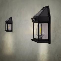 LED-Solar-Außenwandlampe Mira, Sensor, schwarz, 2er-Set IP44