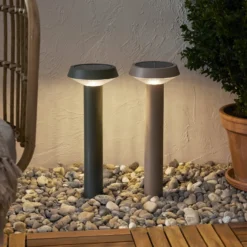 LED-Solar-Erdspießleuchte Casa, grün, Höhe 45 cm