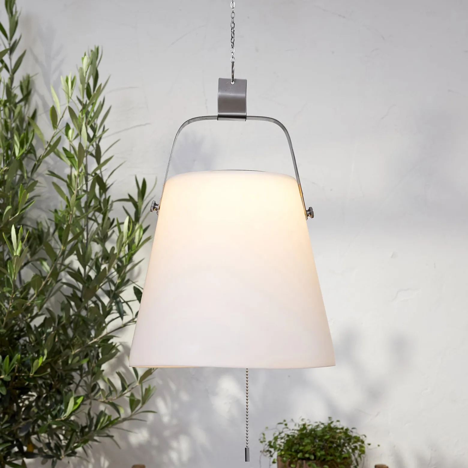 LED-Solarhängeleuchte Solia, Ø 28 cm