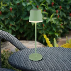 LED-Solarleuchte Metall, hellgrün, Höhe 41 cm, IP44
