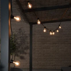 LED-Solar-Lichterkette Party, 6,2W, bernstein, IP44, 1800K