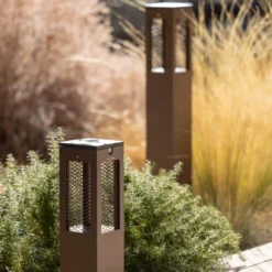 LED-Solar-Sockellampe Tradition Sensor Corten 40cm