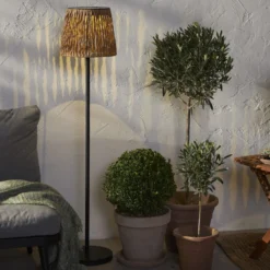 LED-Solar-Stehlampe Cesta 127cm braun/schwarz Plastik/Metall