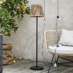 LED-Solar-Stehlampe Cesta 127cm braun/schwarz Plastik/Metall