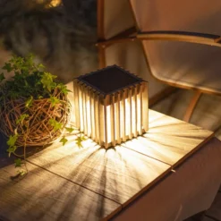 LED-Solartischleuchte Verti, teak-grau, 3.000 K, 300 lm