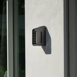 LED-Solarwandleuchte Corner mit Sensor, grau