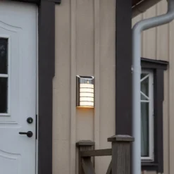 LED-Solarwandleuchte Wally mit Bewegungssensor
