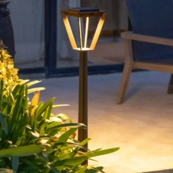 LED-Solarwegeleuchte Metro mit Sensor, corten