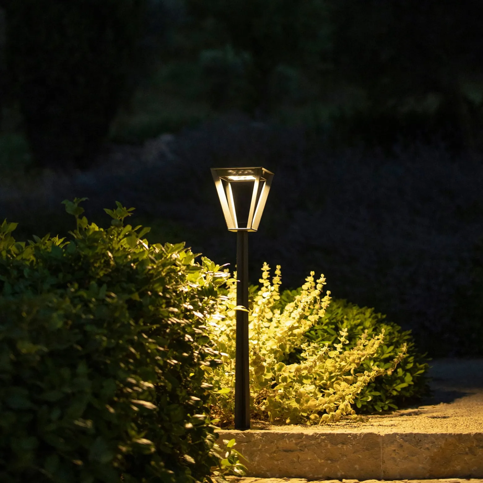 LED-Solarwegeleuchte Metro mit Sensor, grau