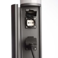 LED-Steckdosensäule mit zwei Steckdosen, IP44