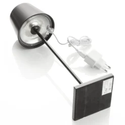 LED-Tischlampe Toc mit USB-Charger, IP54, schwarz
