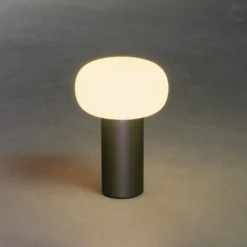 LED-Tischleuchte Antibes IP54, Akku, RGBW, schwarz