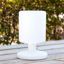 LED-Tischleuchte Ben für innen und außen, Akku