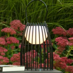 LED-Tischleuchte Fjara, schwarz
