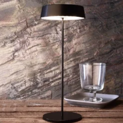 LED-Tischleuchte Miram mit Akku, dimmbar, schwarz