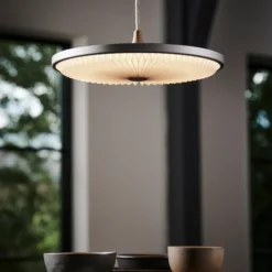 LE KLINT Soleil LED-Hängelampe hellgrau Ø50cm