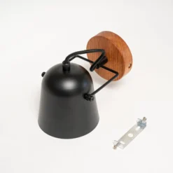 Lindby Adalin Wandleuchte, schwarz